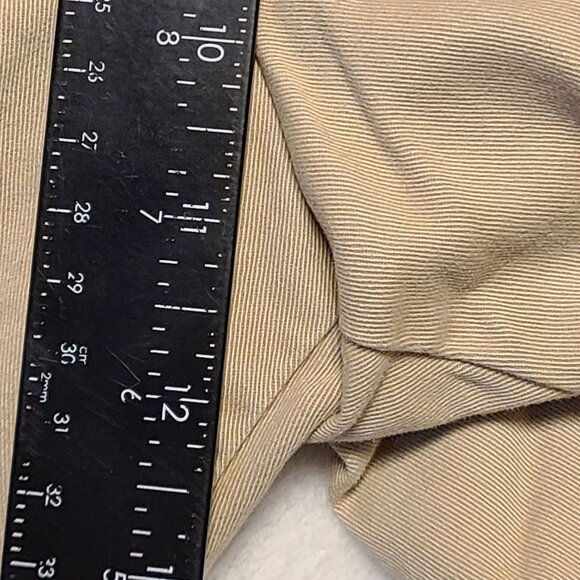 Eddie Bauer Women's Khaki Shorts Size 14 Chino Bermuda - Picture 10 of 11